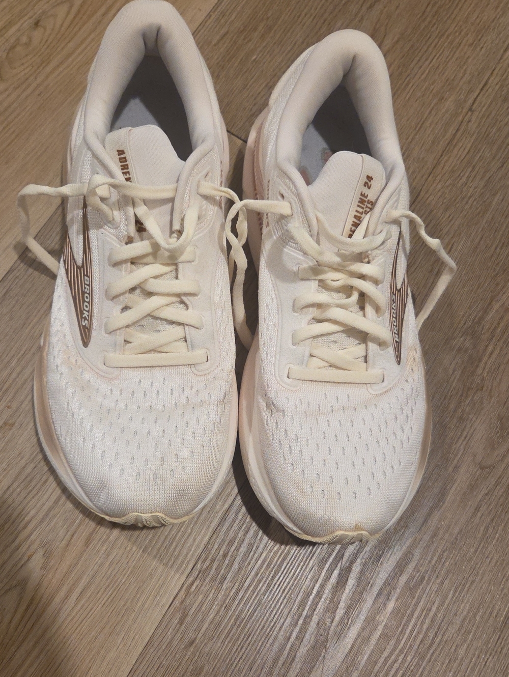 Brooks Women's Cream/Beige Running Shoes Adrenaline 24 To Small For Me